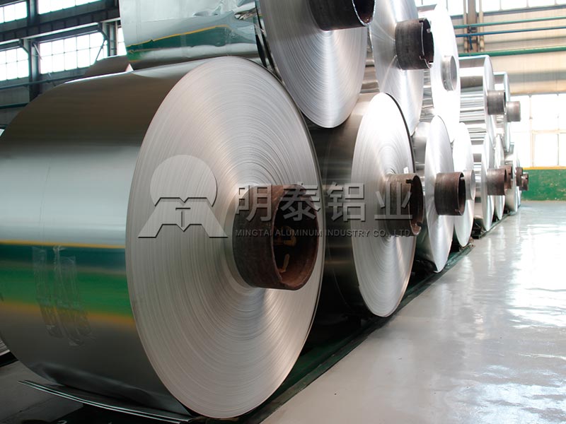 加多宝和王老吉共享红罐包装，罐装材料实为5182铝板