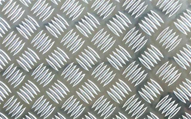 五条筋花纹铝板